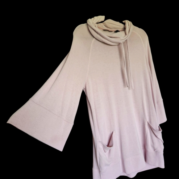 Light pink 3/4 sleeve lounge top - Picture 2 of 3